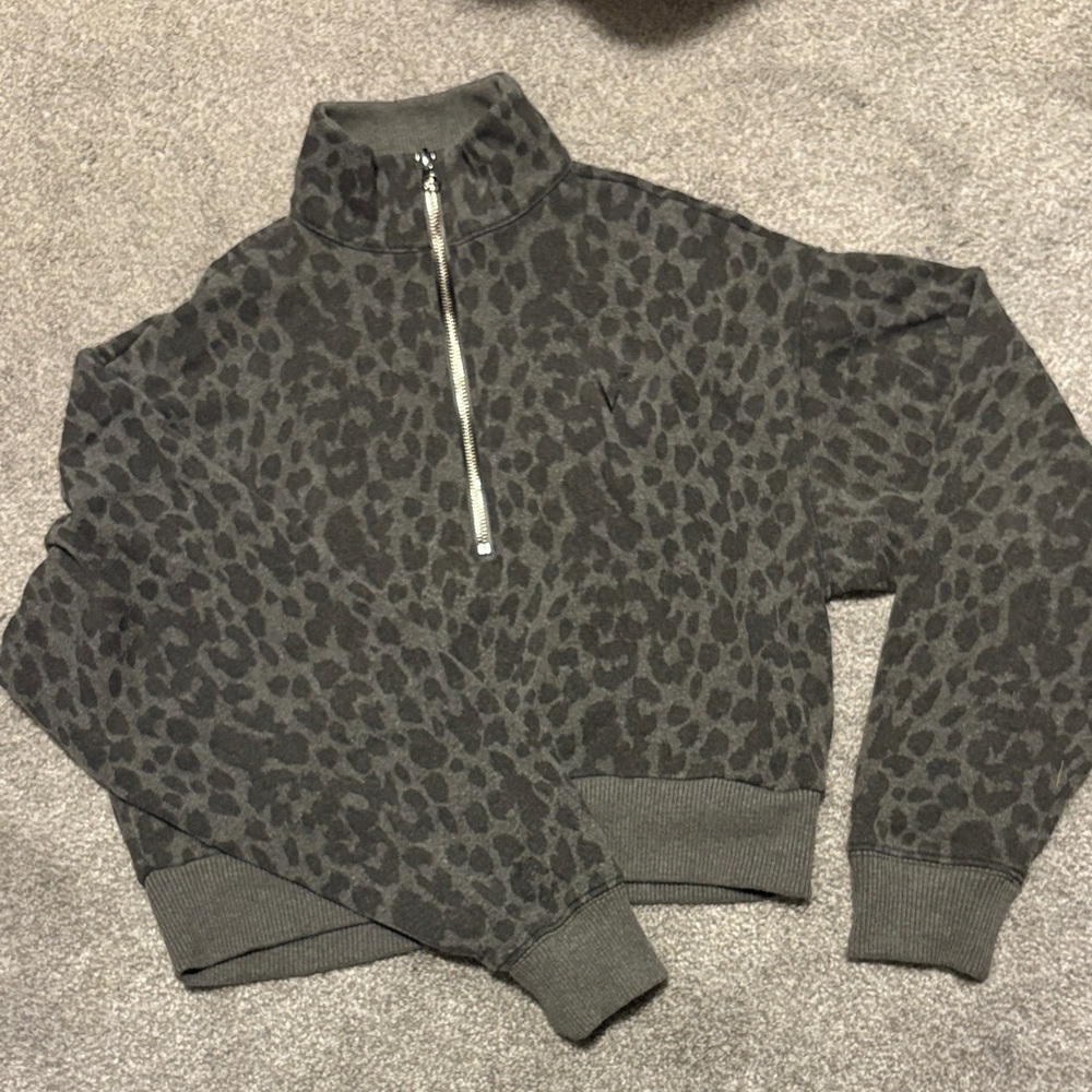 Women's Gray Animal Print Crop Top Sweater